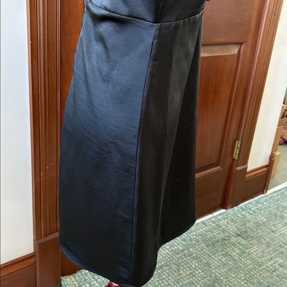 Forever 21 black dress lingerie mini
Open back spaghetti strap V-neck
Size M - Picture 9 of 13